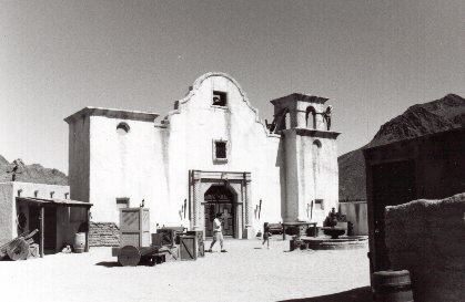 tucson4.jpg (28049 bytes)